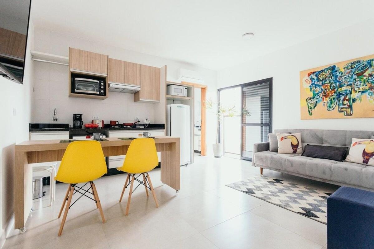 Modernos E Aconchegantes No Centro. Apartamento *